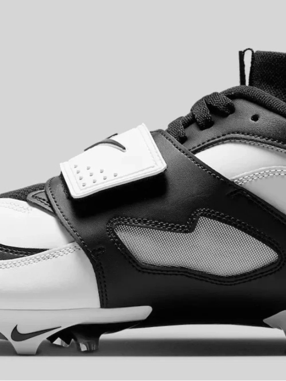 Nike Men's Diamond Turf 93 TD (new in box, no tags)